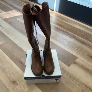 St.John’s Bay Boots *NEW*
Size 7 Medium